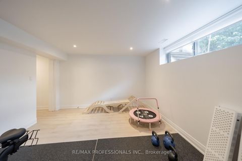 Photo 33 at 103 West Deane Park Drive, West Deane, Toronto