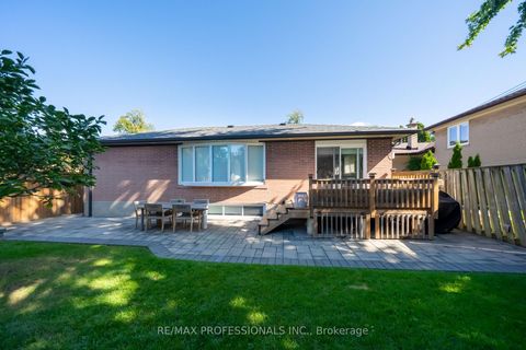 Photo 38 at 103 West Deane Park Drive, West Deane, Toronto
