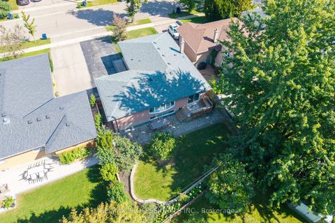 Photo 44 at 103 West Deane Park Drive, West Deane, Toronto