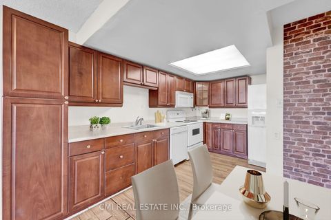 Photo 16 at 1510 - 2466 Eglinton Avenue E, Eglinton East, Toronto