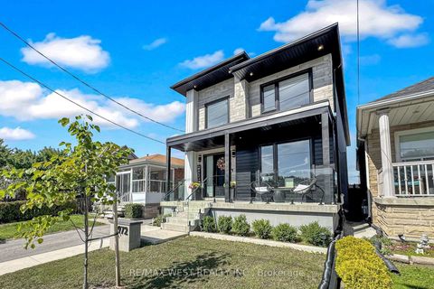 Photo 0 at 972 Castlefield Avenue, Belgravia, Toronto