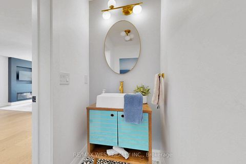 Photo 20 at 972 Castlefield Avenue, Belgravia, Toronto