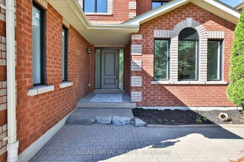 Photo 2 at 42 Bambi Crescent, Keswick South, Georgina