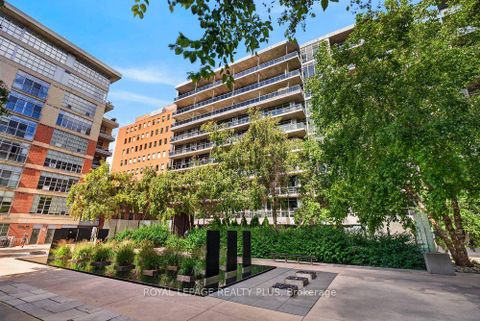 Photo 2 at 509 - 399 Adelaide Street W, Waterfront Communities C1, Toronto