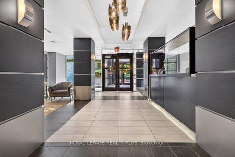 Photo 4 at 509 - 399 Adelaide Street W, Waterfront Communities C1, Toronto