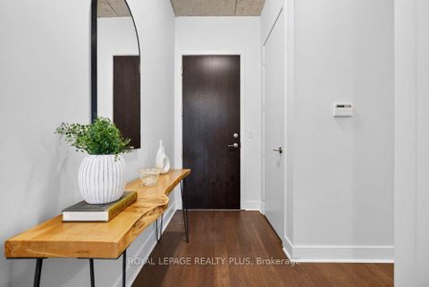 Photo 7 at 509 - 399 Adelaide Street W, Waterfront Communities C1, Toronto