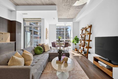 Photo 11 at 509 - 399 Adelaide Street W, Waterfront Communities C1, Toronto