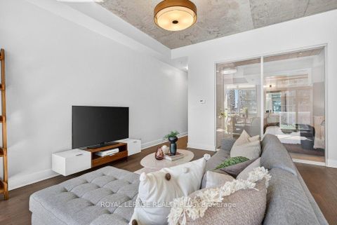 Photo 16 at 509 - 399 Adelaide Street W, Waterfront Communities C1, Toronto
