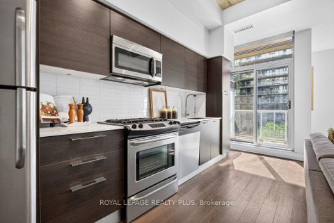 Photo 20 at 509 - 399 Adelaide Street W, Waterfront Communities C1, Toronto