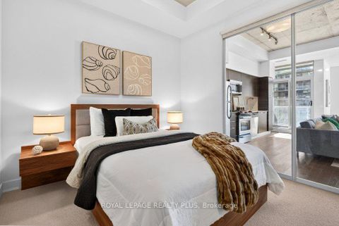 Photo 24 at 509 - 399 Adelaide Street W, Waterfront Communities C1, Toronto