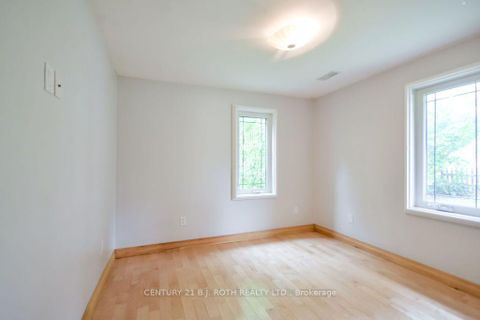 Photo 6 at 45 Grove Street W, Queen's Park, Barrie