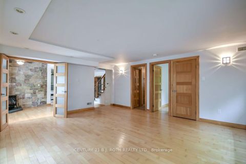Photo 11 at 45 Grove Street W, Queen's Park, Barrie