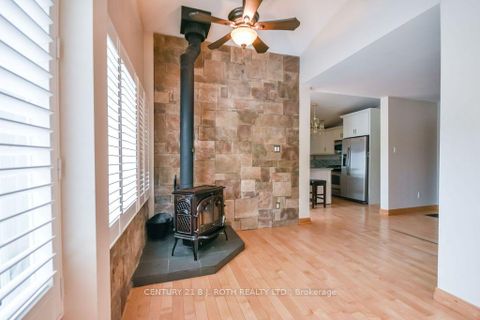 Photo 12 at 45 Grove Street W, Queen's Park, Barrie