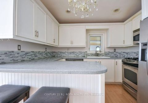 Photo 16 at 45 Grove Street W, Queen's Park, Barrie
