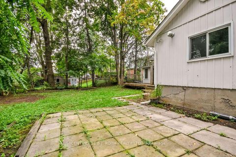 Photo 36 at 45 Grove Street W, Queen's Park, Barrie