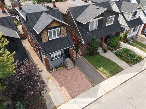 Photo 2 at 435 Mortimer Avenue, East York, Toronto