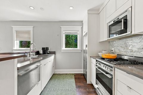 Photo 5 at 435 Mortimer Avenue, East York, Toronto
