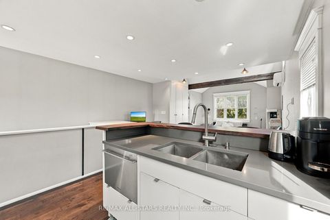 Photo 7 at 435 Mortimer Avenue, East York, Toronto