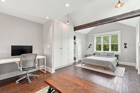 Photo 14 at 435 Mortimer Avenue, East York, Toronto