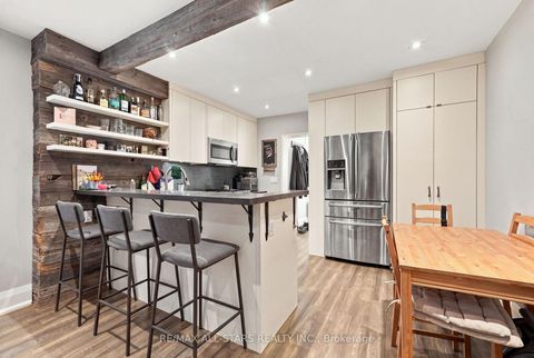 Photo 19 at 435 Mortimer Avenue, East York, Toronto