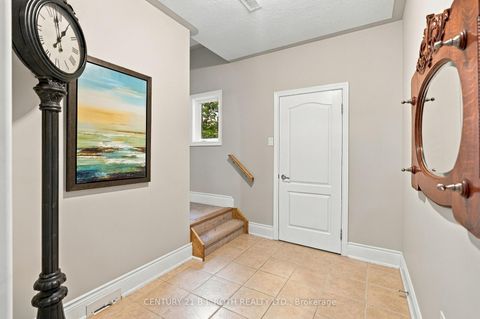 Photo 30 at 6 Orsi Court, Ardagh, Barrie