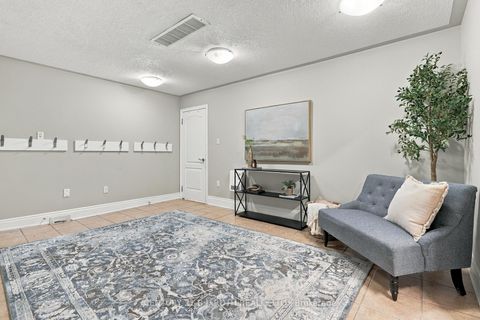 Photo 31 at 6 Orsi Court, Ardagh, Barrie
