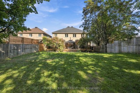 Photo 37 at 6 Orsi Court, Ardagh, Barrie
