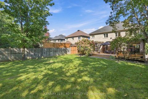 Photo 38 at 6 Orsi Court, Ardagh, Barrie