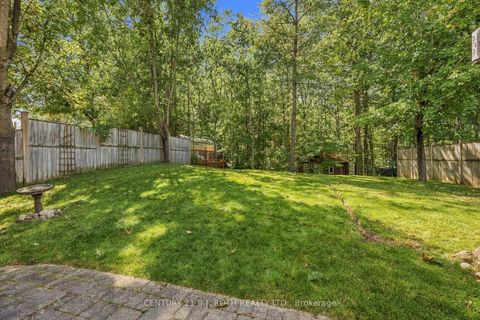 Photo 42 at 6 Orsi Court, Ardagh, Barrie