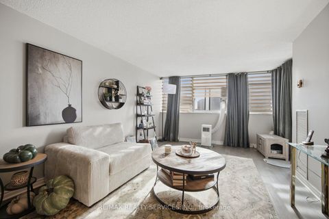 Photo 11 at #602 - 3151 Bridletowne Circle, L'Amoreaux, Toronto