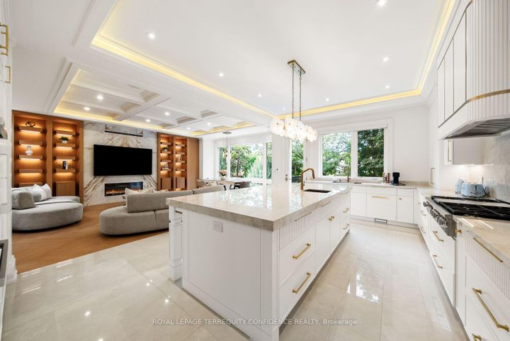 Photo 13 at 8 Canary Crescent, Bayview Village, Toronto
