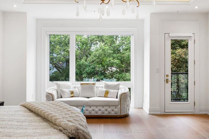 Photo 20 at 8 Canary Crescent, Bayview Village, Toronto