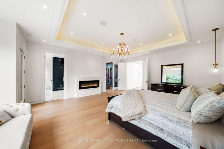 Photo 22 at 8 Canary Crescent, Bayview Village, Toronto