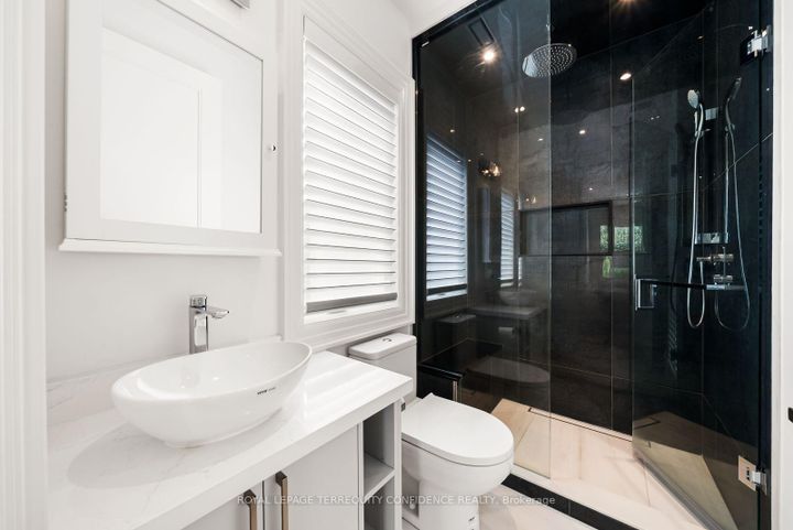 Photo 31 at 8 Canary Crescent, Bayview Village, Toronto