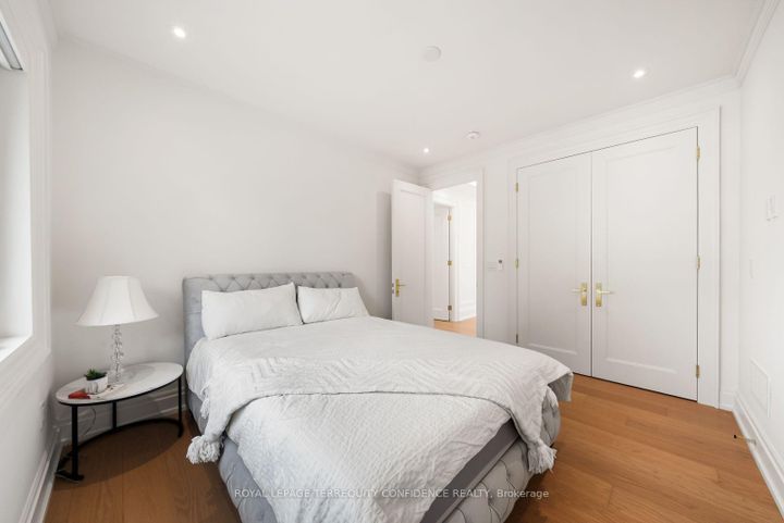 Photo 35 at 8 Canary Crescent, Bayview Village, Toronto