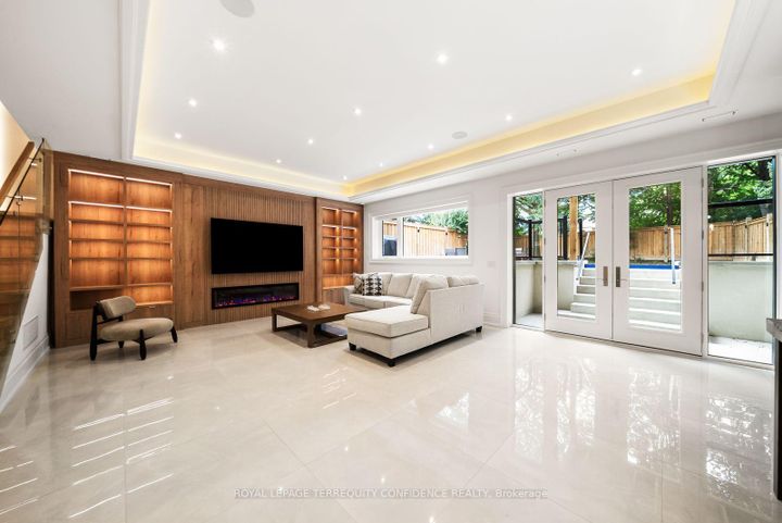 Photo 42 at 8 Canary Crescent, Bayview Village, Toronto