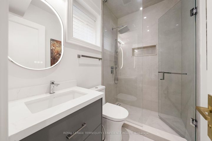 Photo 45 at 8 Canary Crescent, Bayview Village, Toronto