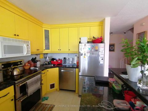 Photo 4 at 14 - 23 Four Winds Drive, York University Heights, Toronto