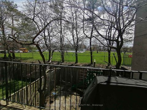 Photo 6 at 14 - 23 Four Winds Drive, York University Heights, Toronto