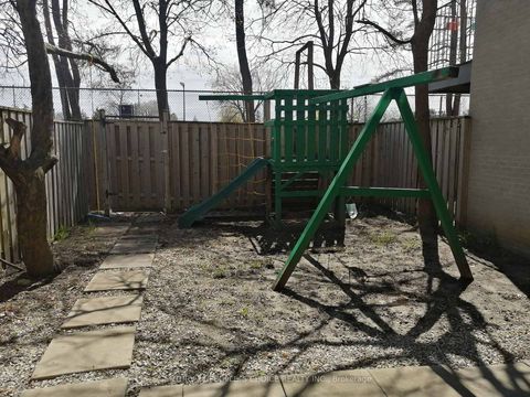 Photo 12 at 14 - 23 Four Winds Drive, York University Heights, Toronto