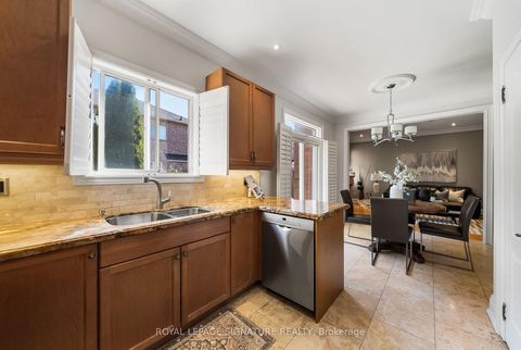 Photo 9 at 19 Dace Drive, Vellore Village, Vaughan