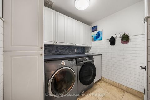 Photo 15 at 19 Dace Drive, Vellore Village, Vaughan