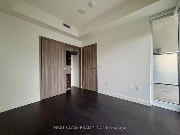 Photo 9 at 608 - 95 Mcmahon Drive, Bayview Village, Toronto