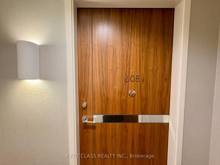 Photo 12 at 608 - 95 Mcmahon Drive, Bayview Village, Toronto