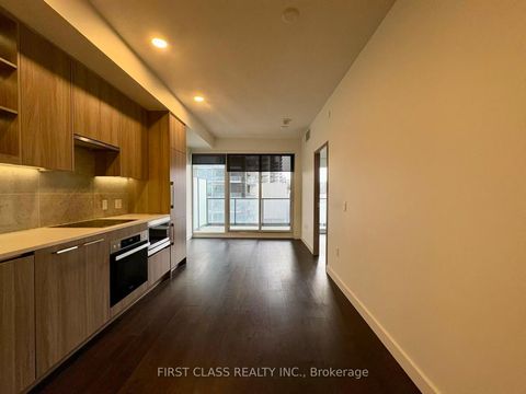 Photo 11 at 608 - 95 Mcmahon Drive, Bayview Village, Toronto