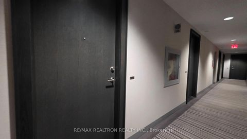 Photo 30 at 607 - 105 The Queensway Avenue, Swansea, Toronto