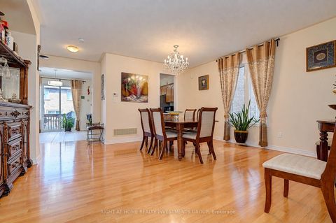 Photo 7 at 14 Shiner Drive, Oak Ridges, Richmond Hill