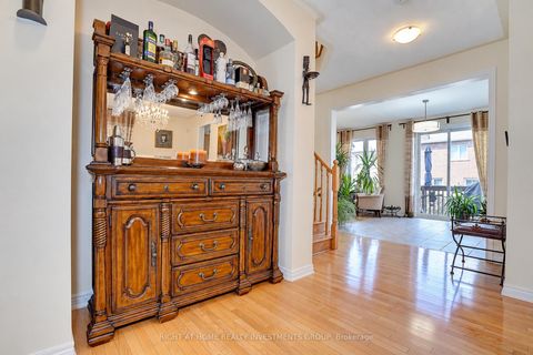 Photo 10 at 14 Shiner Drive, Oak Ridges, Richmond Hill