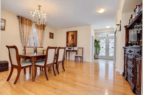 Photo 12 at 14 Shiner Drive, Oak Ridges, Richmond Hill