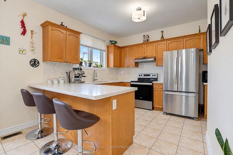 Photo 16 at 14 Shiner Drive, Oak Ridges, Richmond Hill